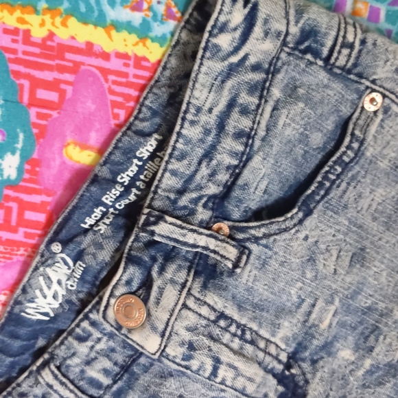 Mossimo High Rise Short Shorts - Picture 2 of 12